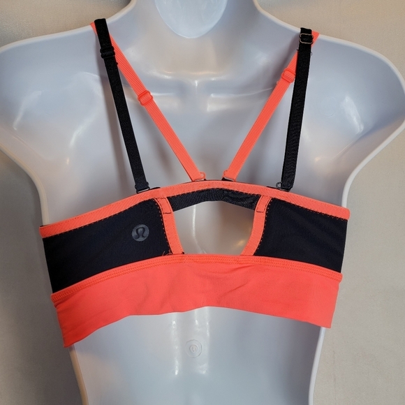 Lululemon Flip Your Dog Bra - Picture 4 of 12